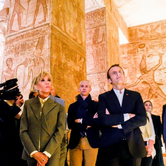 Le président de la République française Emmanuel Macron, son épouse la première dame Brigitte Macron, le ministre de la Culture Franck Riester et le ministre de l'Europe et des Affaires Etrangères Jean-Yves Le Drian visitent le temple au temple d'Abou Simbel – Le couple présidentiel entame sa vitie de trois jours en Egypte, le dimanche 27 janvier 2019 © Eliot Blondet/Pool/Bestimage