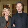 Jean-Luc Lemoine et sa compagne Adeline - People à la générale du woman show "Vive Demain !" de Michèle Bernier au théâtre des Variétés à Paris le 28 janvier 2019. © Coadic Guirec/Bestimage
