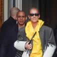 Céline Dion quitte l'hôtel de Crillon pour se rendre à l'hôtel Plaza Athénée à Paris le 29 janvier 2019