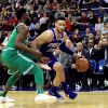 Ben Simmons (maillot bleu) - Match de NBA Boston Celtics - Philadelphia 76ers à Londres. Janvier 2018.