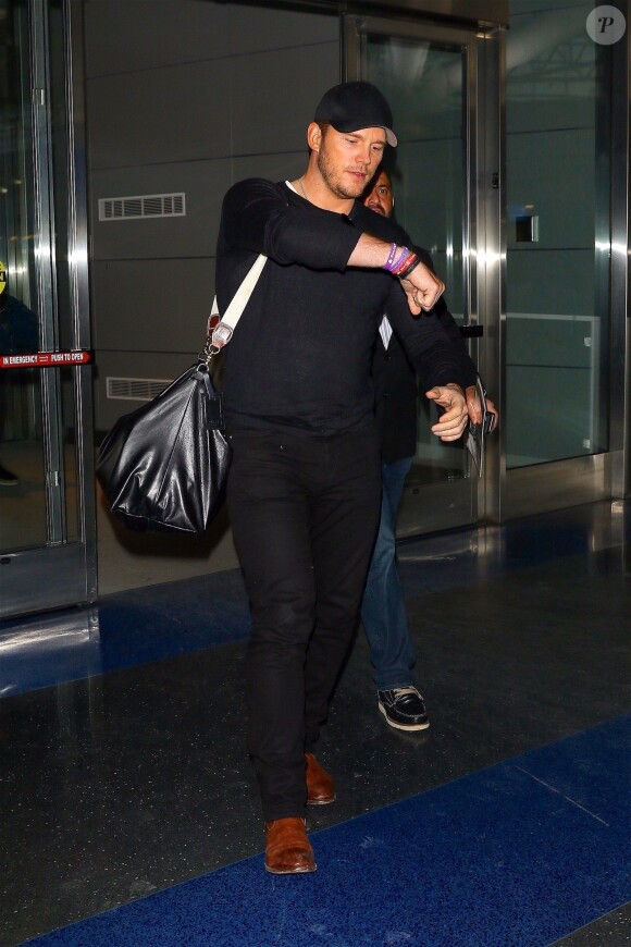Chris Pratt arrive à l'aéroport JFK à New York, le 5 février 2019 après avoir fait la promotion de son nouveau film.