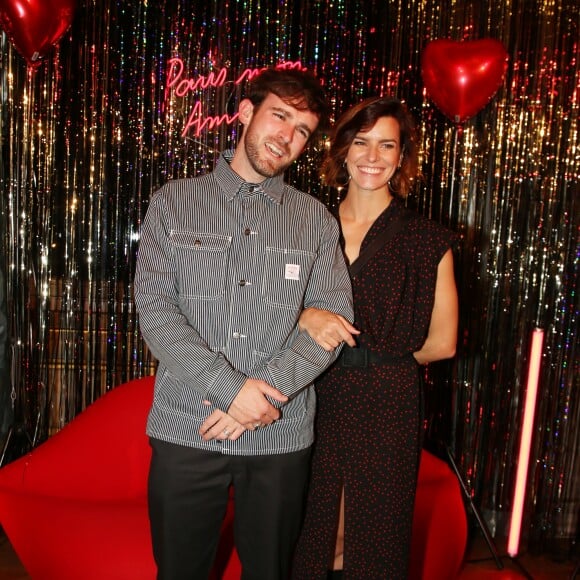 Fauve Hautot et son compagnon Jules Renault lors du gala de charité le grand bal "ParAmour' à l'hôtel de ville de Paris, France, le 14 février 2019. L'ensemble des bénéfices récoltés lors de la soirée seront reversés à la lutte contre le sida. © Denis Guignebourg/Bestimage