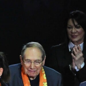 Pauline Ducruet, Robert Hossein, sa femme Candice Patou, la princesse Stéphanie de Monaco, le prince Albert II de Monaco, et Louis Ducruet avec sa fiancée Marie Chevalier - La famille princière de Monaco est venue assister à une représentation du 43ème festival international du cirque de Monte-Carlo sous le chapiteau de Fontvieille à Monaco, le 22 janvier 2019. © Bruno Bébert/Pool Monaco/Bestimage