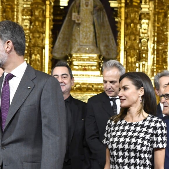 Le roi Felipe VI et la reine Letizia d'Espagne remettaient le 18 février 2019 les médailles d'or du mérite des Beaux-Arts lors d'une cérémonie au Palais de la Merced à Cordoue.