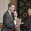 Le roi Felipe VI et la reine Letizia d'Espagne ont remis le 18 février 2019 les médailles d'or du mérite des Beaux-Arts lors d'une cérémonie au Palais de la Merced à Cordoue.
