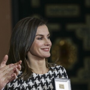 Le roi Felipe VI et la reine Letizia d'Espagne remettaient le 18 février 2019 les médailles d'or du mérite des Beaux-Arts lors d'une cérémonie au Palais de la Merced à Cordoue.