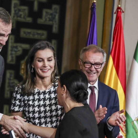 Le roi Felipe VI et la reine Letizia d'Espagne remettaient le 18 février 2019 les médailles d'or du mérite des Beaux-Arts lors d'une cérémonie au Palais de la Merced à Cordoue.