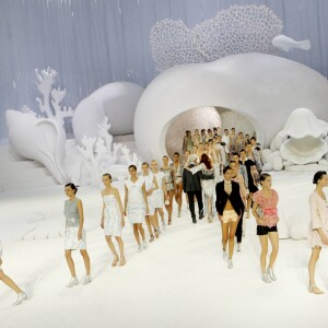 Défilé Chanel printemps-été 2012 au Grand Palais à Paris.