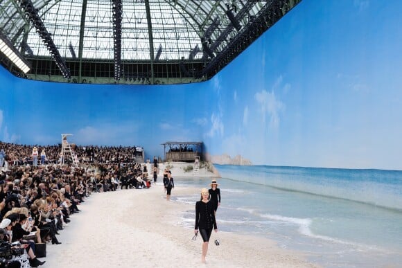 Défilé Chanel à la plage, collection printemps-été 2019 au Grand Palais, à Paris.
