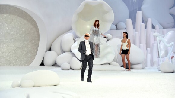Karl Lagerfeld : Ses défilés Chanel les plus fous