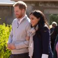 Le prince Harry, duc de Sussex, et Meghan Markle, duchesse de Sussex, enceinte, visitent un pensionnat de jeunes filles à Asni dans le cadre de leur voyage officiel au Maroc, le 24 février 2019.