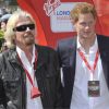 Sir Richard Branson et le prince Harry à l'arrivée du marathon de Londres, le 21 avril 2013.