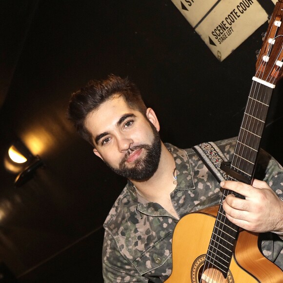 Exclusif - Kendji Girac pose dans les coulisses de l'Olympia à Paris le 9 février 2019. © Cédric Perrin/Bestimage (No Web - No Blog pour suisse et Belgique)  (No Web - No Blog pour suisse et Belgique)09/02/2019 - Paris