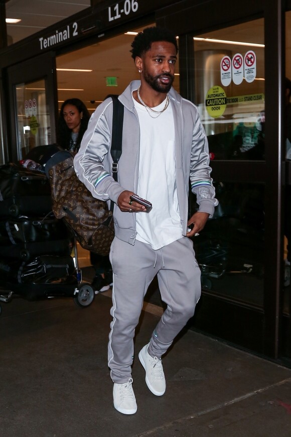 Exclusif - Big Sean et sa petite amie Jhené Aiko arrivent à l' aéroport de Los Angeles Le 13 avril 2018