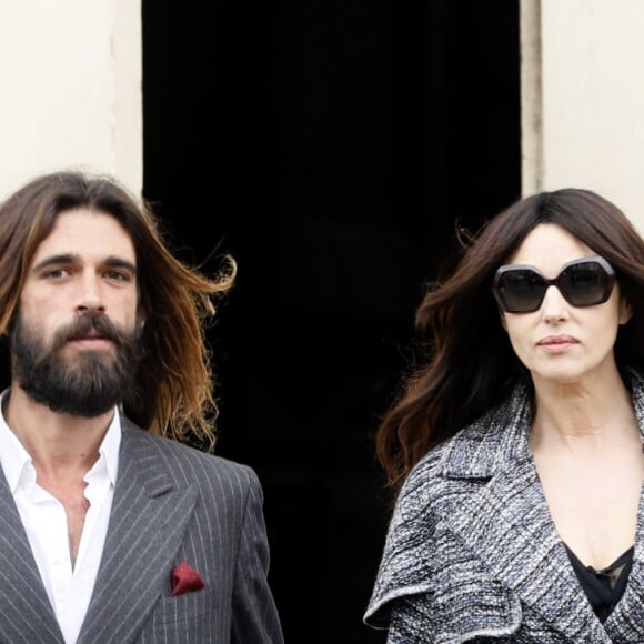 Monica Bellucci et son compagnon Nicolas Lefebvre - Sorties du défilé de mode Prêt-à-Porter automne-hiver 2019/2020 "Chanel" à Paris. Le 5 mars 2019 © CVS-Veeren/Bestimage