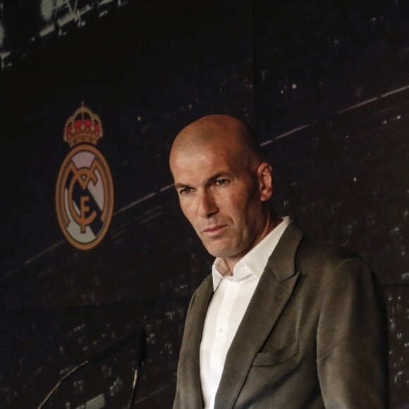 Le nouvel entraîneur du Real Madrid Zinedine Zidane lors de la conférence de presse au stade Santiago Bernabeu à Madrid, Espagne, le 11 mars 2019.