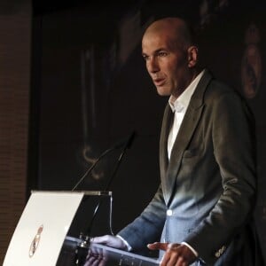 Le nouvel entraîneur du Real Madrid Zinedine Zidane lors de la conférence de presse au stade Santiago Bernabeu à Madrid, Espagne, le 11 mars 2019.