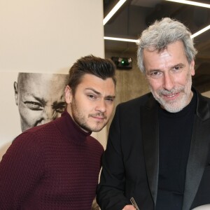 Jeff Panacloc et Stéphane de Bourgies - Vernissage de l'exposition "Quand le masque tombe" de Stéphane de Bourgies sur le toit de la Grande Arche de la Défense, le 12 mars 2019.© Coadic Guirec/Bestimage