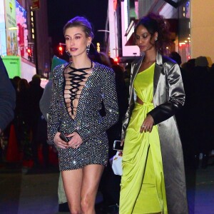 Hailey Bieber et Joan Smalls ont assisté à l'inauguration de l'hôtel Times Square Edition à New York, le 12 mars 2019.