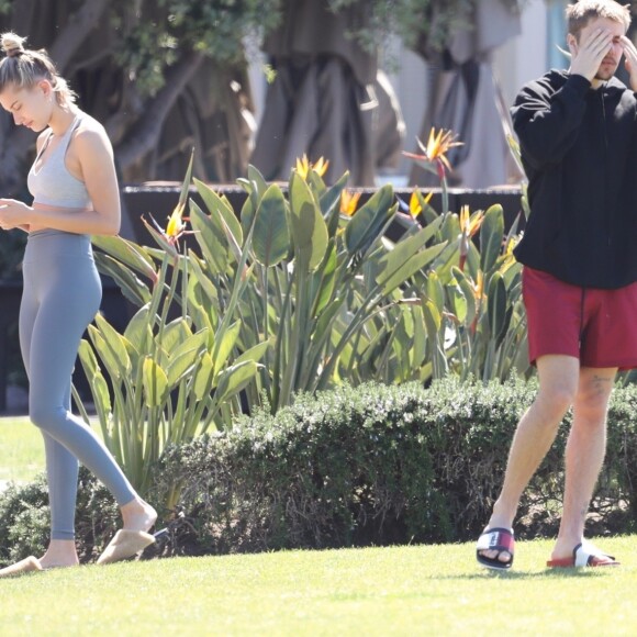 Justin Bieber et sa femme Hailey Bieber (née Baldwin) profitent du soleil à Laguna Beach. Los Angeles, le 16 mars 2019.