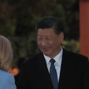 Le président de la République française Emmanuel Macron et sa femme la première dame Brigitte Macron reçoivent son homologue le président de la république populaire de Chine Xi Jinping et sa femme la première dame Peng Liyuan pour une visite de la villa Kérylos avant un dîner privé à Beaulieu-sur-Mer, le 24 mars 2019. © Laurent Vu/Pool/Bestimage