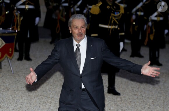 Alain Delon - Dîner d'Etat du président de la République française en l'honneur du président de la République populaire de Chine lors de sa visite d'Etat en France du 24 au 26 mars 2019, au Palais de l'Elysée, à Paris, France, le 25 mars 2019. © Dominique Jacovides/Bestimage