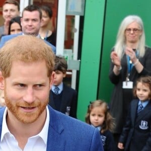 Le prince Harry à l'école primaire catholique Saint Vincent à Acton près de Londres le 20 mars 2019.