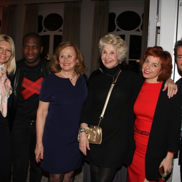 Le chanteur Yannick, Katia Tchenko, Danièle Gilbert, Sylvie Malys et Jérôme Anthony lors de la soirée des 30 ans de l'Association des Gouvernantes Générales de l'Hôtellerie dans les salons de l'hôtel des Arts et Métiers à Paris, le 29 mars 2019. © Philippe Baldini/Bestimage