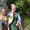 Laeticia Hallyday et son amie Christina vont rejoindre des amies dans une villa avant d'aller dejeuner à Beverly Hills le 20 juin 2018