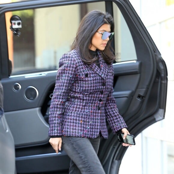 Kris Jenner est allée déjeuner avec ses filles Kim et Kourtney Kardashian au restaurant El Leon à West Hollywood, le 21 mars 2019