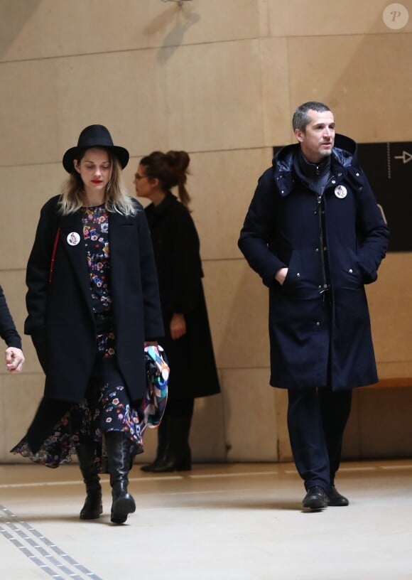Marion Cotillard et son compagnon Guillaume Canet - Les célébrités viennet rendre hommage à Agnès Varda à la Cinémathèque française avant ses obsèques au cimetière du Montparnasse à Paris le 2 avril 2019.