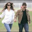 Une Katie Holmes épanouie au début de sa relation avec Tom Cruise. 