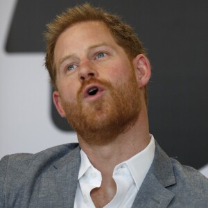 Le prince Harry, duc de Sussex, lors d'une réunion avec les acteurs de la santé mentale des adolescents et des jeunes adultes à Londres le 3 avril 2019.