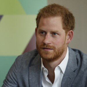 Le prince Harry, duc de Sussex, lors d'une réunion avec les acteurs de la santé mentale des adolescents et des jeunes adultes à Londres le 3 avril 2019.