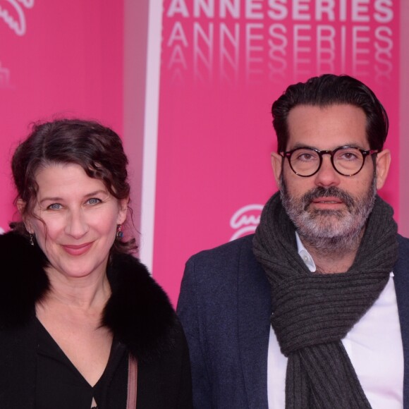 Isabelle Gélinas et Guillaume Renouil au photocall de la soirée d'ouverture de la 2e édition du "Canneséries" au palais des Festivals à Cannes, France, le 5 avril 2019. © Rachid Bellak/Bestimage