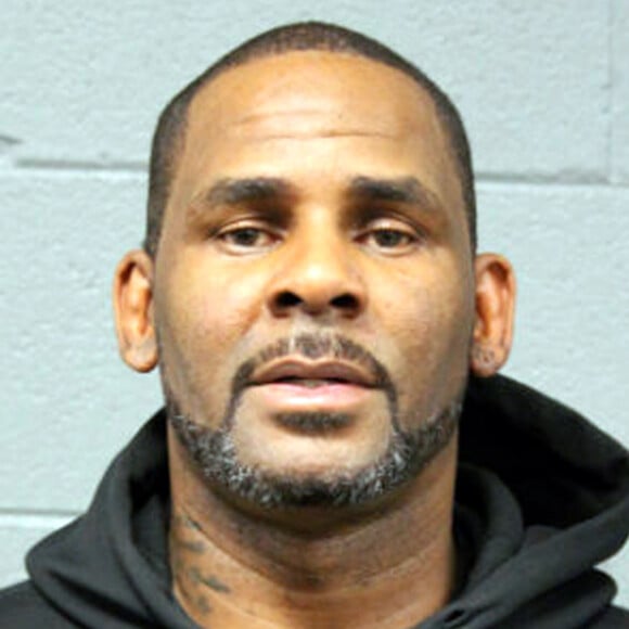 Robert Kelly, connu sous le nom de R. Kelly, photo fournie par le département de police de Chicago, il est inculpé d'abus sexuels sur mineures à Chicago le 23 février, 2019.