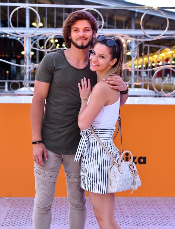 Rayane Bensetti et Denitsa Ikonomova - Lancement de la nouvelle Seat Ibiza Place de la Fontaine aux Lions sur le parvis de la Villette à Paris le 21 juin 2017. Sur cette grande roue, quatre nouvelles SEAT Ibiza permettent de faire un tour de 3 minutes à plus de 30m de hauteur avec vue sur la Tour Eiffel et sur Montmartre tout en découvrant l'intérieur de la voiture et toutes ses fonctionnalités High Tech !