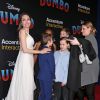 Angelina Jolie et ses enfants Zahara, Shiloh, Vivienne et Knox Jolie-Pitt à la première de Dumbo à Hollywood, Los Angeles, le 11 mars 2019.