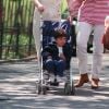 John Schlossberg, enfant, avec sa nounou à Central Park. New York, le 11 mai 1995.