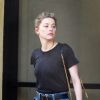 Exclusif - Amber Heard salue une amie avant de se rendre à un rendez-vous à Los Angeles le 3 avril 2019. 03/04/2019 - Los Angeles