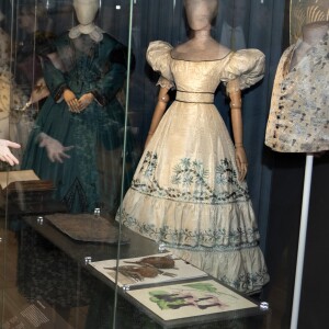 La princesse Mary de Danemark lors de l'inauguration de l'exposition "Fashioned from Nature" à Copenhague le 12 avril 2019