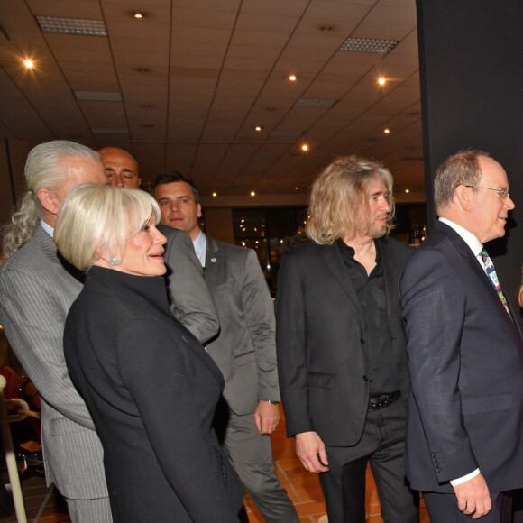 Linda Evans, Stephane Bolongaro, le prince Albert II de Monaco et l'artiste Marta Penter - "Grace Kelly 90 Years", exposition hommage à la princesse Grace de Monaco pour le 90ème anniversaire de sa naissance au Musée des Colections des voitures princières à Monaco le 18 avril 2019. © Bruno Bebert/Bestimage