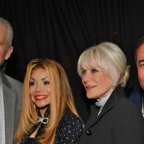 Exclusif - Patrick Duffy, La Toya Jackson, Linda Evans et Bernard Montiel - "Grace Kelly 90 Years", exposition hommage à la princesse Grace de Monaco pour le 90ème anniversaire de sa naissance au Musée des Collections des voitures princières à Monaco le 18 avril 2019. L'artiste plasticien niçois Stéphane Bolongaro a investi le Musée des Collections des voitures princières à Fontvieille, avec une cinquantaine d'oeuvres de peintres et plasticiens à qui il a demandé de créer spécialement une oeuvre en hommage à la Princesse Grace. L'exposition était une surprise pour le prince. L'exposition sera ensuite ouverte au public pendant 15 jours et voyagera ensuite vers différents états des Etats-Unis demandeurs de cet hommage. - "Grace Kelly 90 Years", exposition hommage à la princesse Grace de Monaco pour le 90ème anniversaire de sa naissance au Musée des Collections des voitures princières à Monaco le 18 avril 2019. L'artiste plasticien niçois Stéphane Bolongaro a investi le Musée des Collections des voitures princières à Fontvieille, avec une cinquantaine d'oeuvres de peintres et plasticiens à qui il a demandé de créer spécialement une oeuvre en hommage à la Princesse Grace. L'exposition était une surprise pour le prince. L'exposition sera ensuite ouverte au public pendant 15 jours et voyagera ensuite vers différents états des Etats-Unis demandeurs de cet hommage. © Bruno Bebert/Bestimage