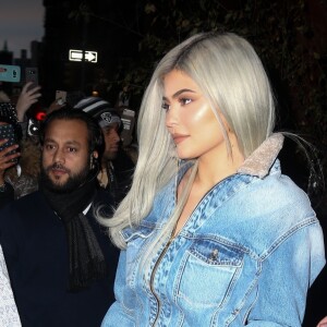 Kylie Jenner se rend au Dover Street Market Pop-up event pour faire la promotion de sa boutique Kylie pop up à New York. Après le succès de sa première boutique à Los Angeles, c'est à New York que Kylie Jenner vient d'inaugurer sa nouvelle adresse. De quoi ravir ses fans de passage dans la Big Apple... Le 29 novembre 2018.