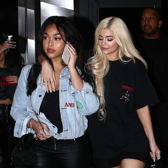 Kylie Jenner et son amie Jordyn Woods sont allées diner au restaurant Mr Chow à Miami, le 11 novembre 2018.