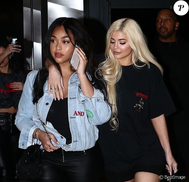 Kylie Jenner et son amie Jordyn Woods sont allées diner au restaurant Mr Chow à Miami, le 11 novembre 2018.