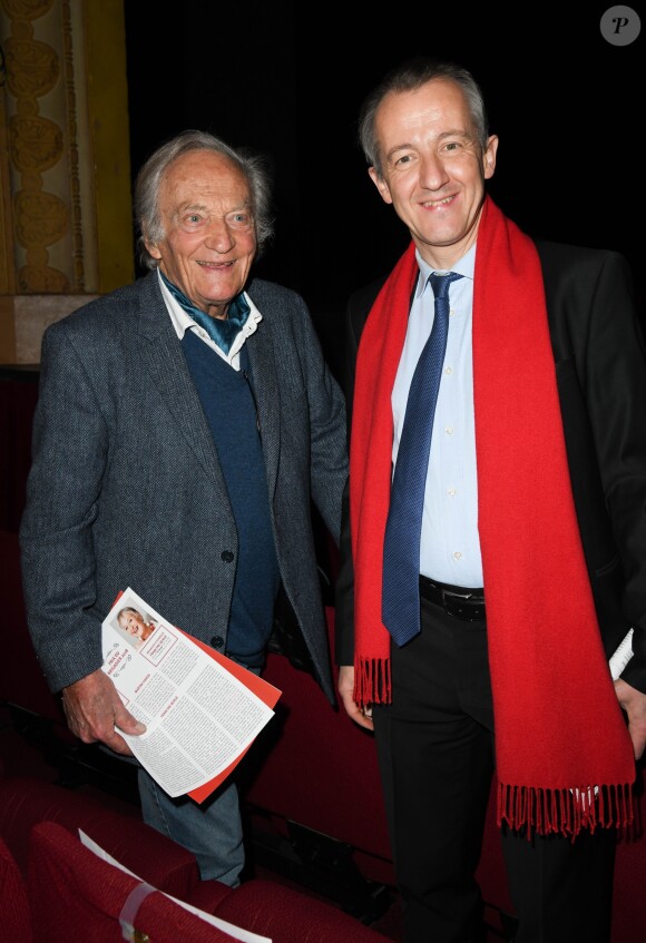 Philippe Tesson et Christophe Barbier lors de la remise des prix Brigadiers 2018 au théâtre Montparnasse à Paris, France, le 18 avril 2019. © Coadic Guirec/Bestimage