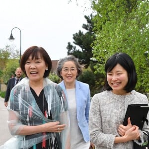 Brigitte Macron et Akie Abe, femme du premier ministre du Japon - Visite de Giverny. Le 23 avril 2019 © Christian Liewig / Pool / Bestimage