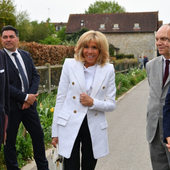 Brigitte Macron et Akie Abe, femme du premier ministre du Japon - Visite de Giverny. Le 23 avril 2019 © Christian Liewig / Pool / Bestimage