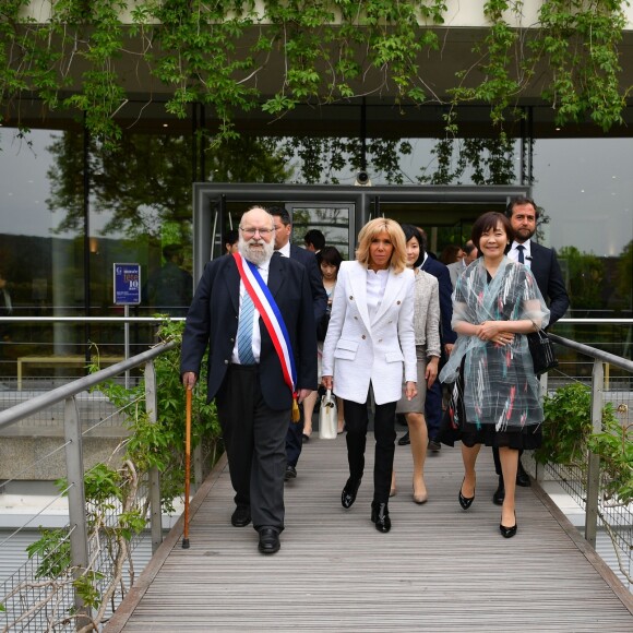 Brigitte Macron et Akie Abe, femme du premier ministre du Japon - Visite de Giverny. Le 23 avril 2019 © Christian Liewig / Pool / Bestimage